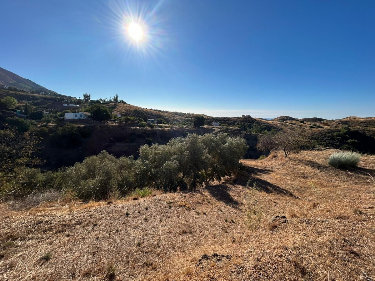 Se vende Terreno Rustico  en Costa Del Sol, Málaga, España