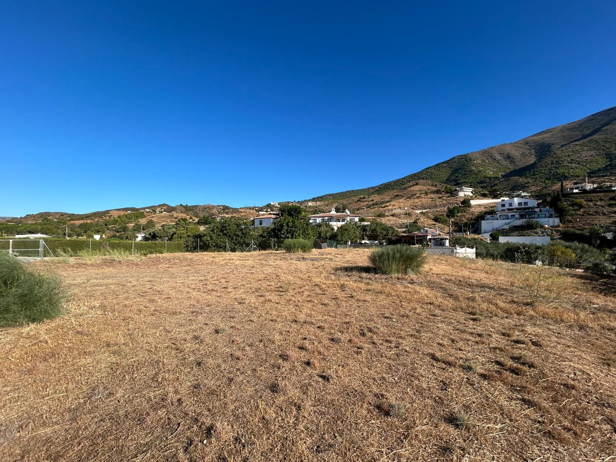 Se vende Terreno Rustico  en Costa Del Sol, Málaga, España