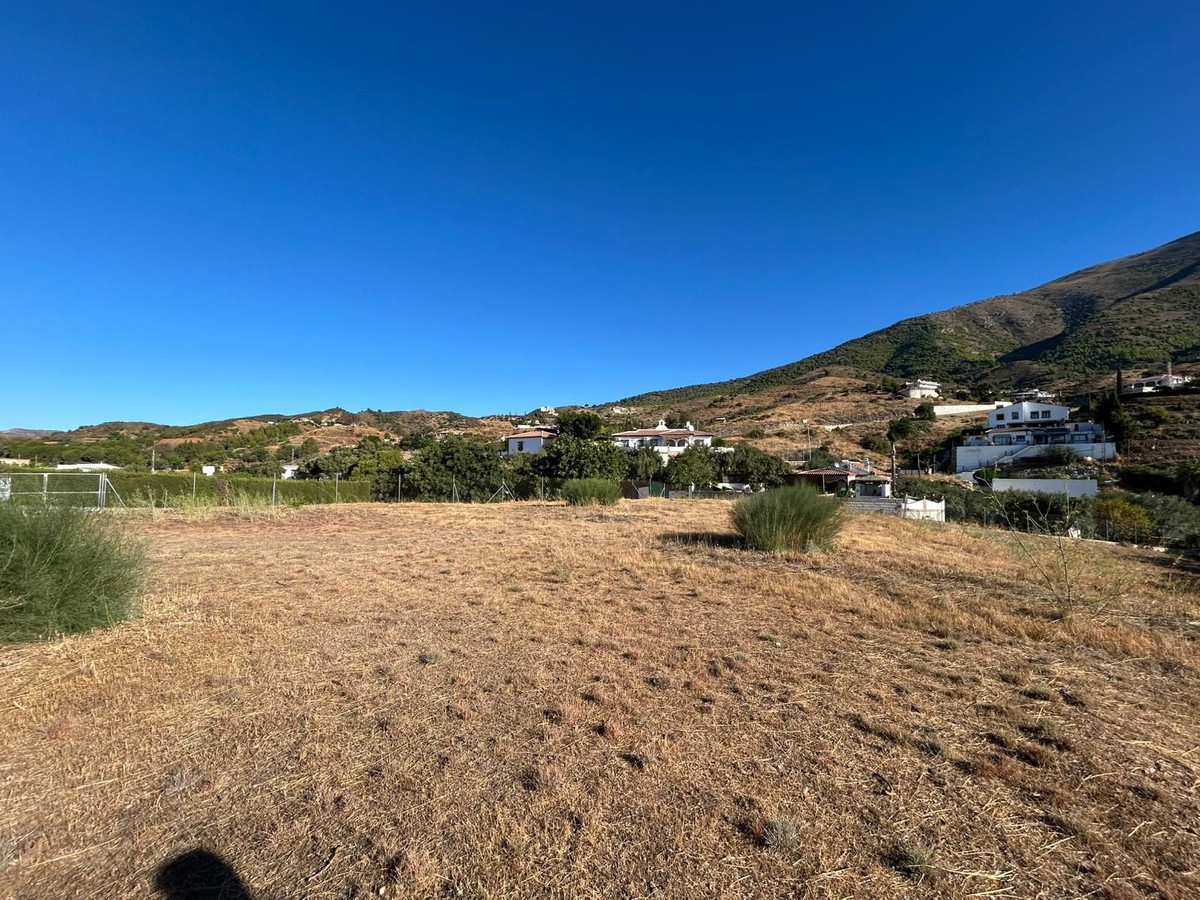 Se vende Terreno Rustico  en Costa Del Sol, Málaga, España
