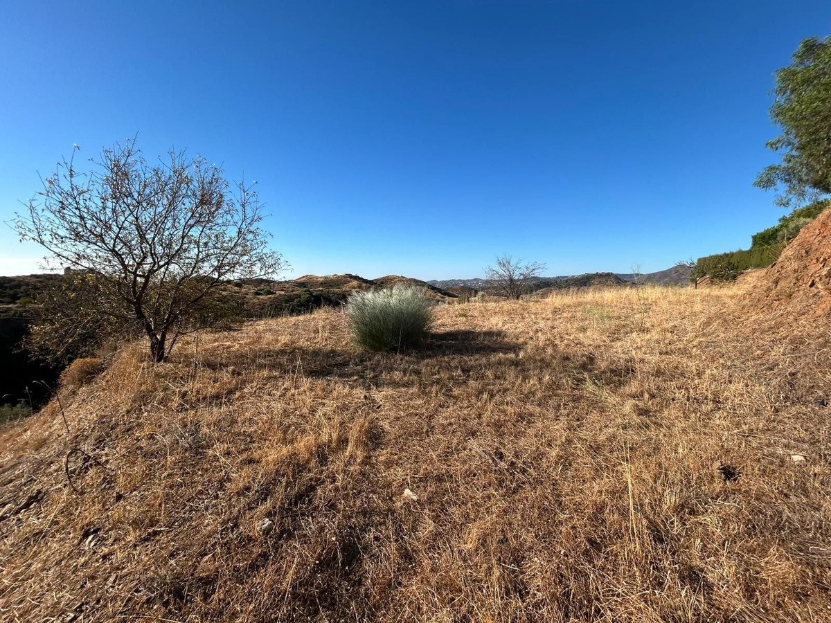 Se vende Terreno Rustico  en Costa Del Sol, Málaga, España