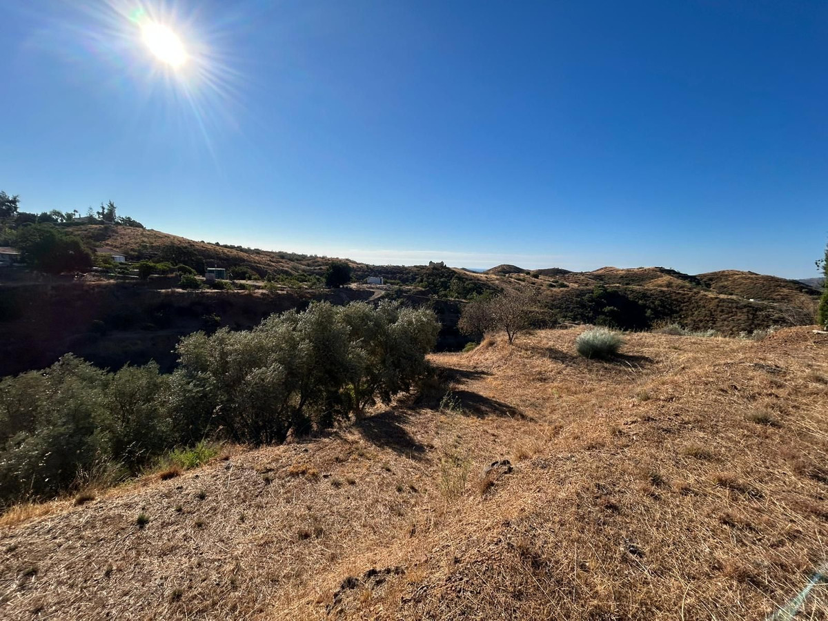 Se vende Terreno Rustico  en Costa Del Sol, Málaga, España