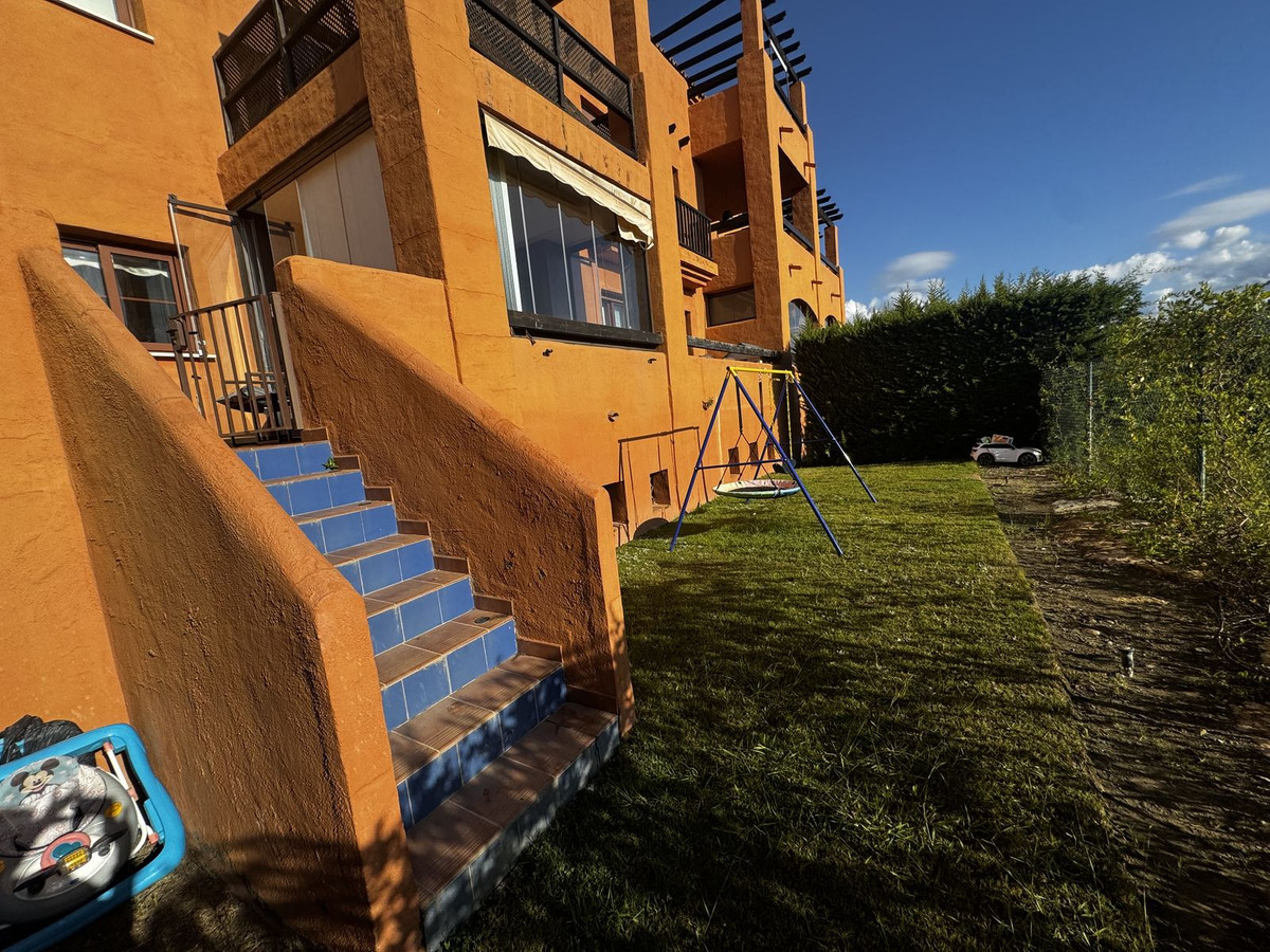 Se vende Apartamento Planta Baja de 2 dormitorios en Costa Del Sol, Málaga, España