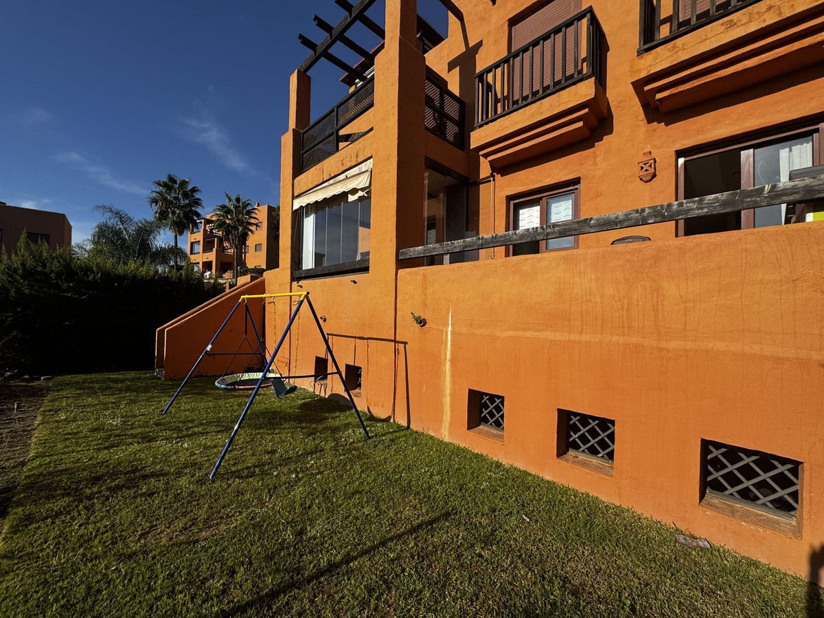Se vende Apartamento Planta Baja de 2 dormitorios en Costa Del Sol, Málaga, España