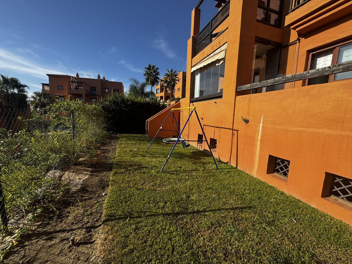 Se vende Apartamento Planta Baja de 2 dormitorios en Costa Del Sol, Málaga, España