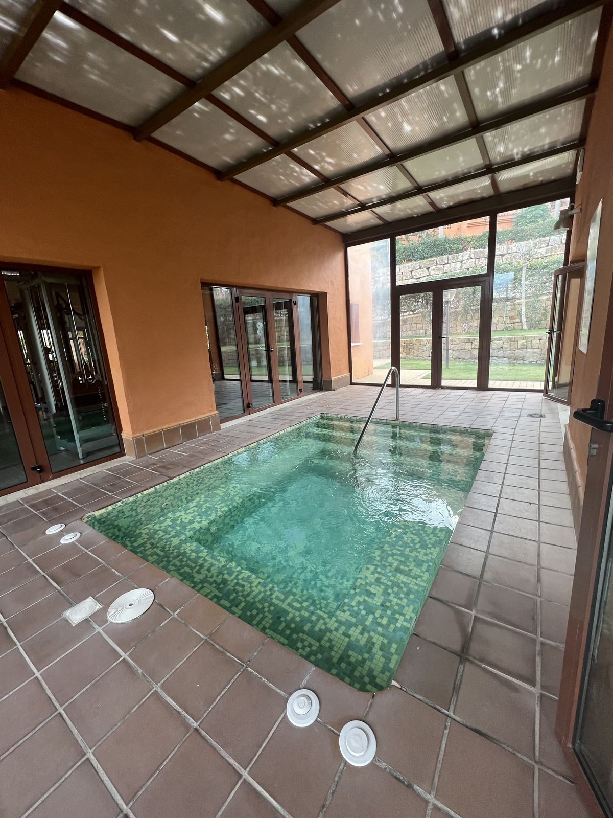 Se vende Apartamento Planta Baja de 2 dormitorios en Costa Del Sol, Málaga, España