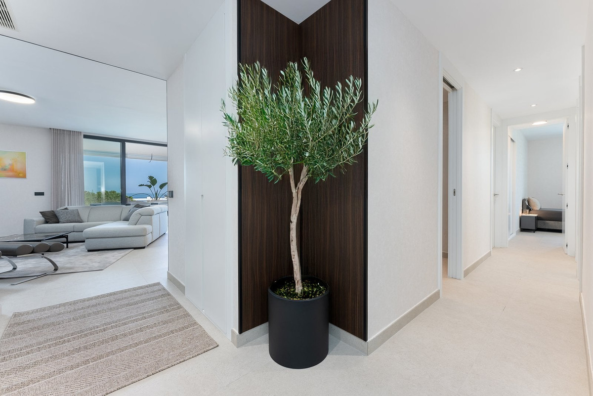 4 Bed Apartment for sale in Marbella Costa Del Sol, Málaga, Spain