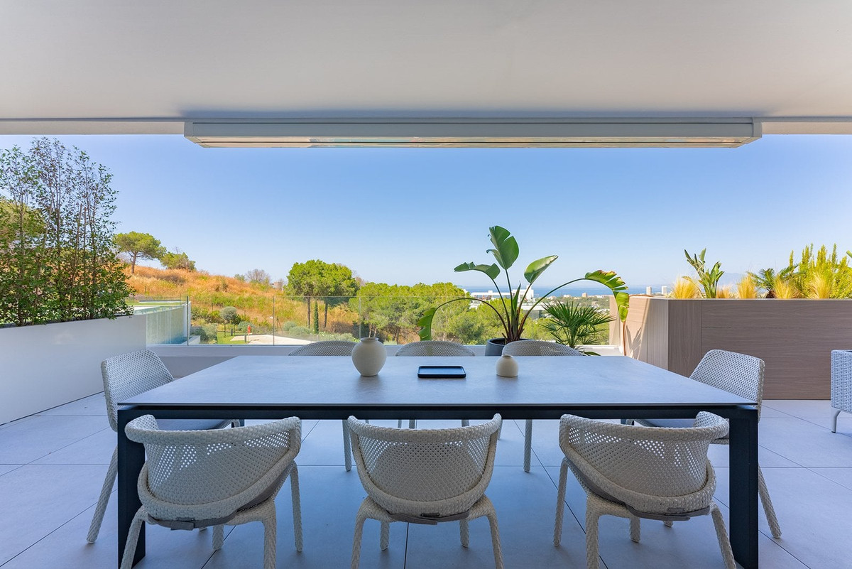 4 Bed Apartment for sale in Marbella Costa Del Sol, Málaga, Spain