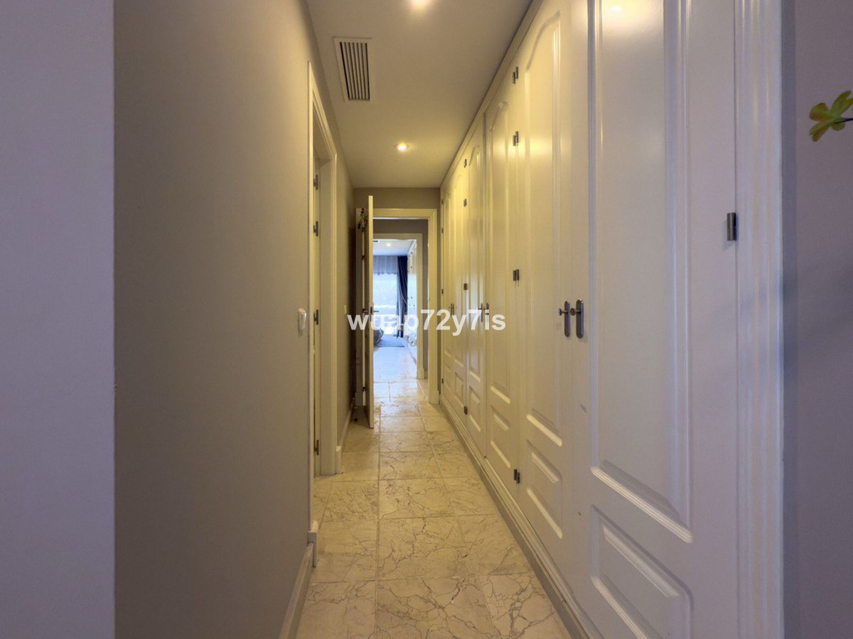 3 Bed Apartment for sale in Estepona Costa Del Sol, Málaga, Spain