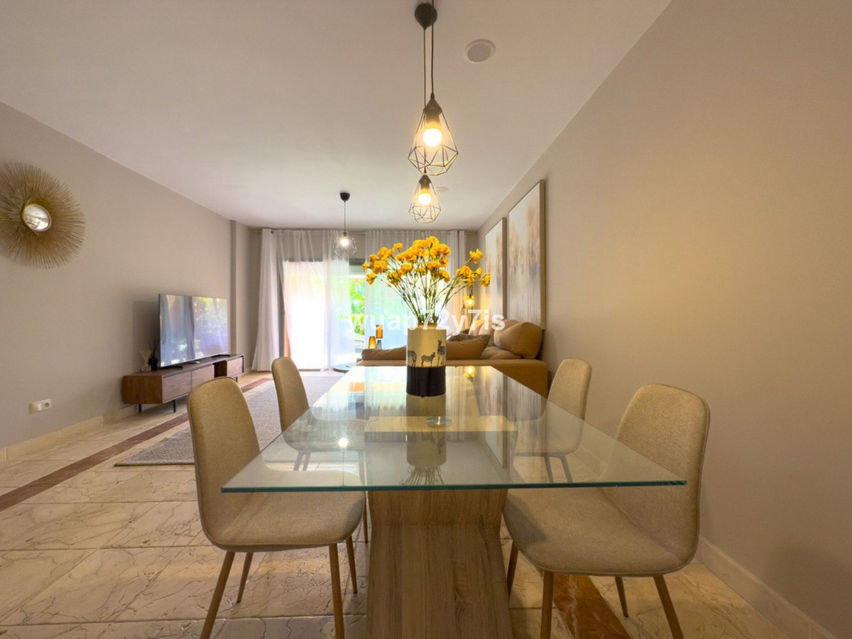 3 Bed Apartment for sale in Estepona Costa Del Sol, Málaga, Spain