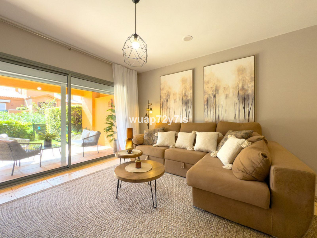 3 Bed Apartment for sale in Estepona Costa Del Sol, Málaga, Spain