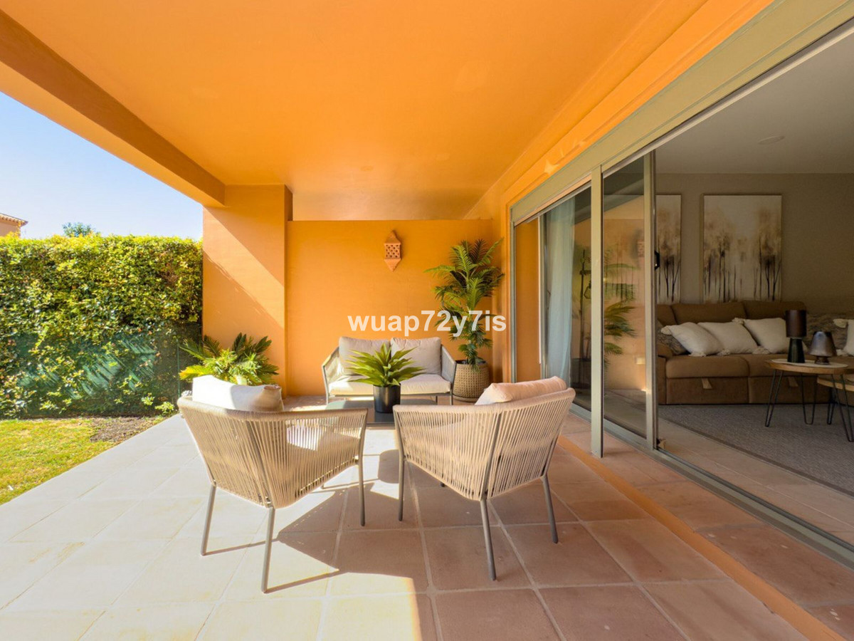 3 Bed Apartment for sale in Estepona Costa Del Sol, Málaga, Spain