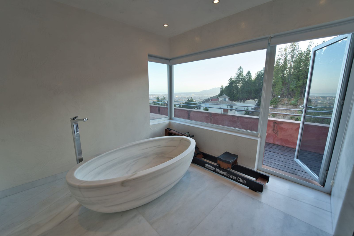 4 Bed Townhouse for sale in El Atabal Málaga Ciudad, Málaga, Spain
