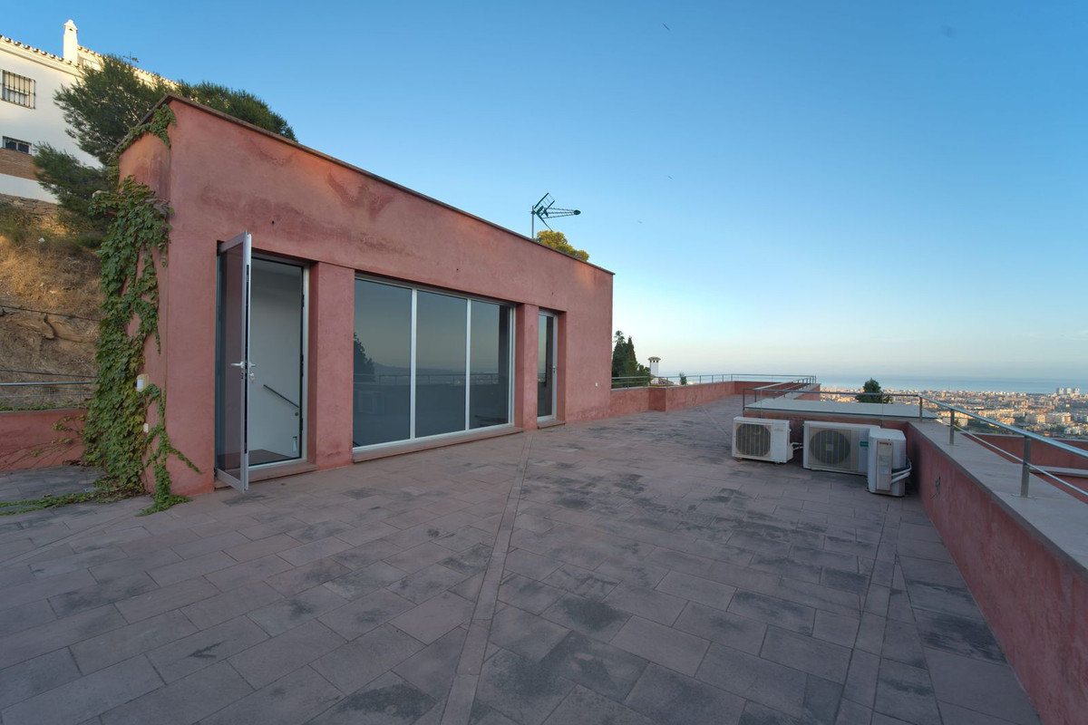 4 Bed Townhouse for sale in El Atabal Málaga Ciudad, Málaga, Spain