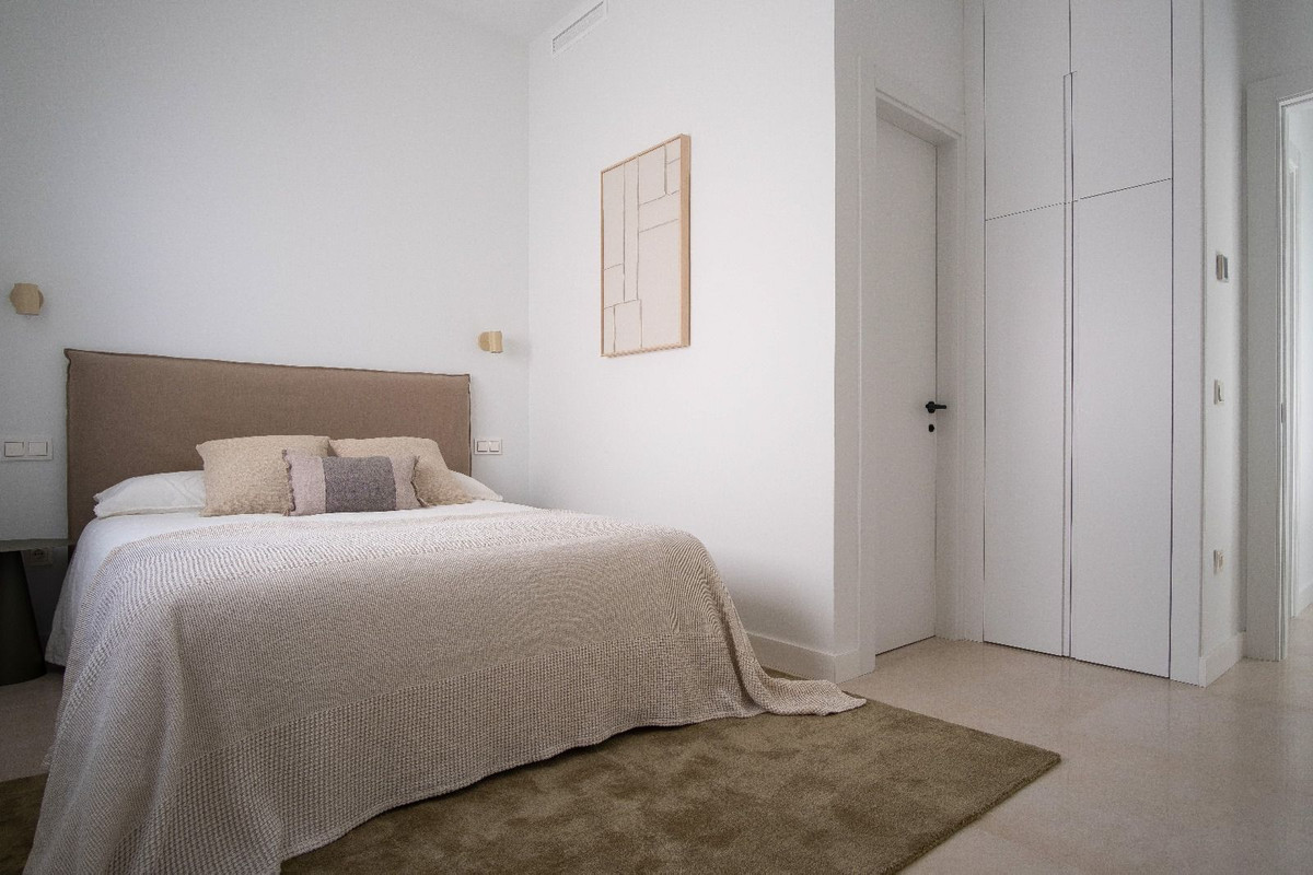 Se vende Villa - Chalet de 6 dormitorios en Costa Del Sol, Málaga, España