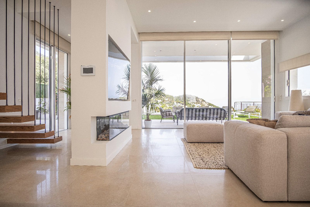 Se vende Villa - Chalet de 6 dormitorios en Costa Del Sol, Málaga, España