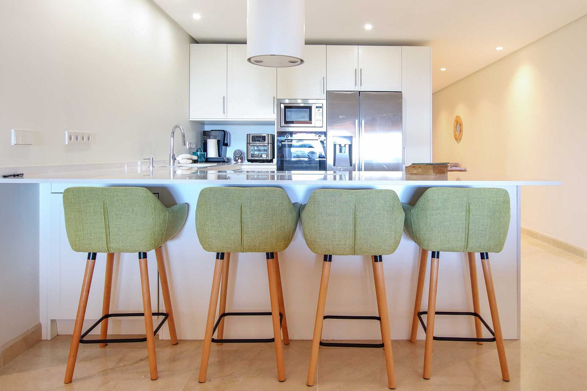 Se vende Apartamento Planta Baja de 4 dormitorios en Costa Del Sol, Málaga, España