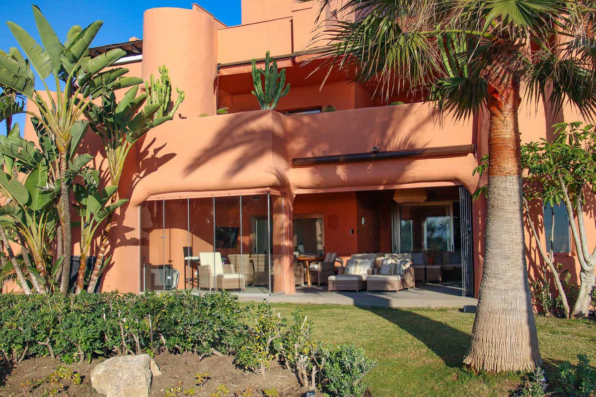 Se vende Apartamento Planta Baja de 4 dormitorios en Costa Del Sol, Málaga, España