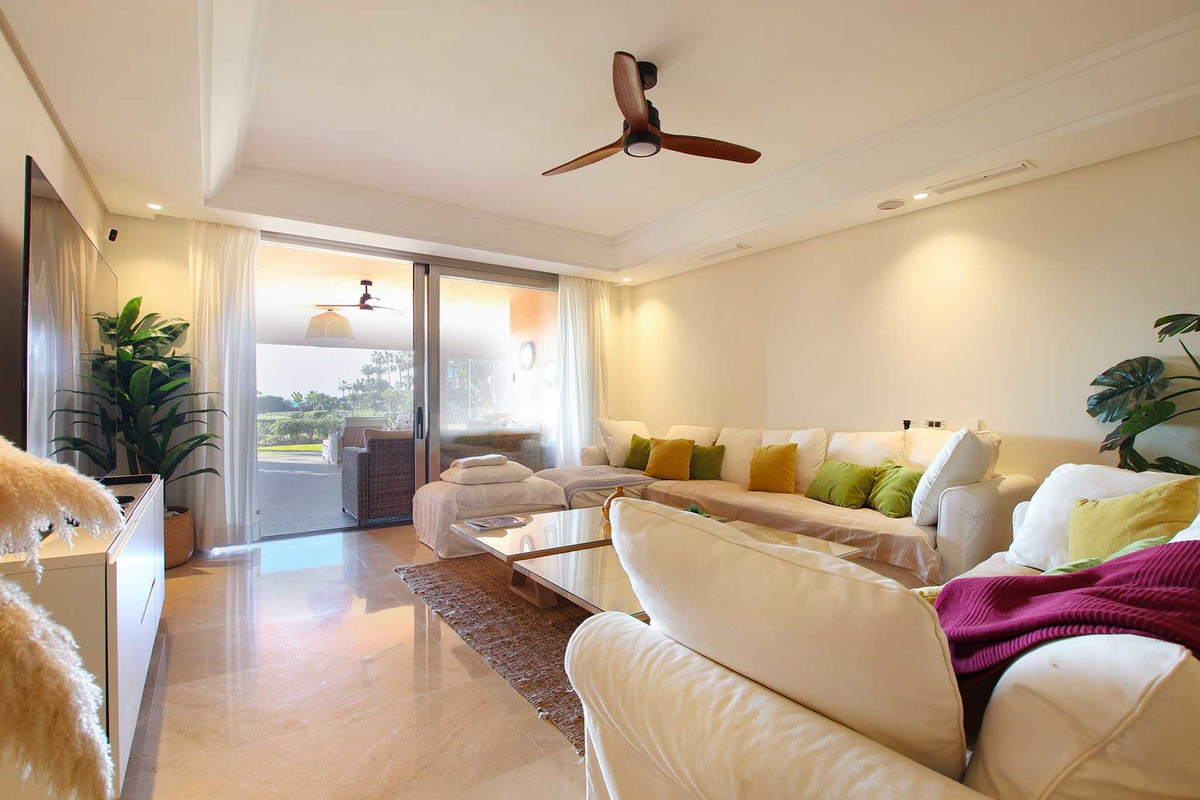 Se vende Apartamento Planta Baja de 4 dormitorios en Costa Del Sol, Málaga, España