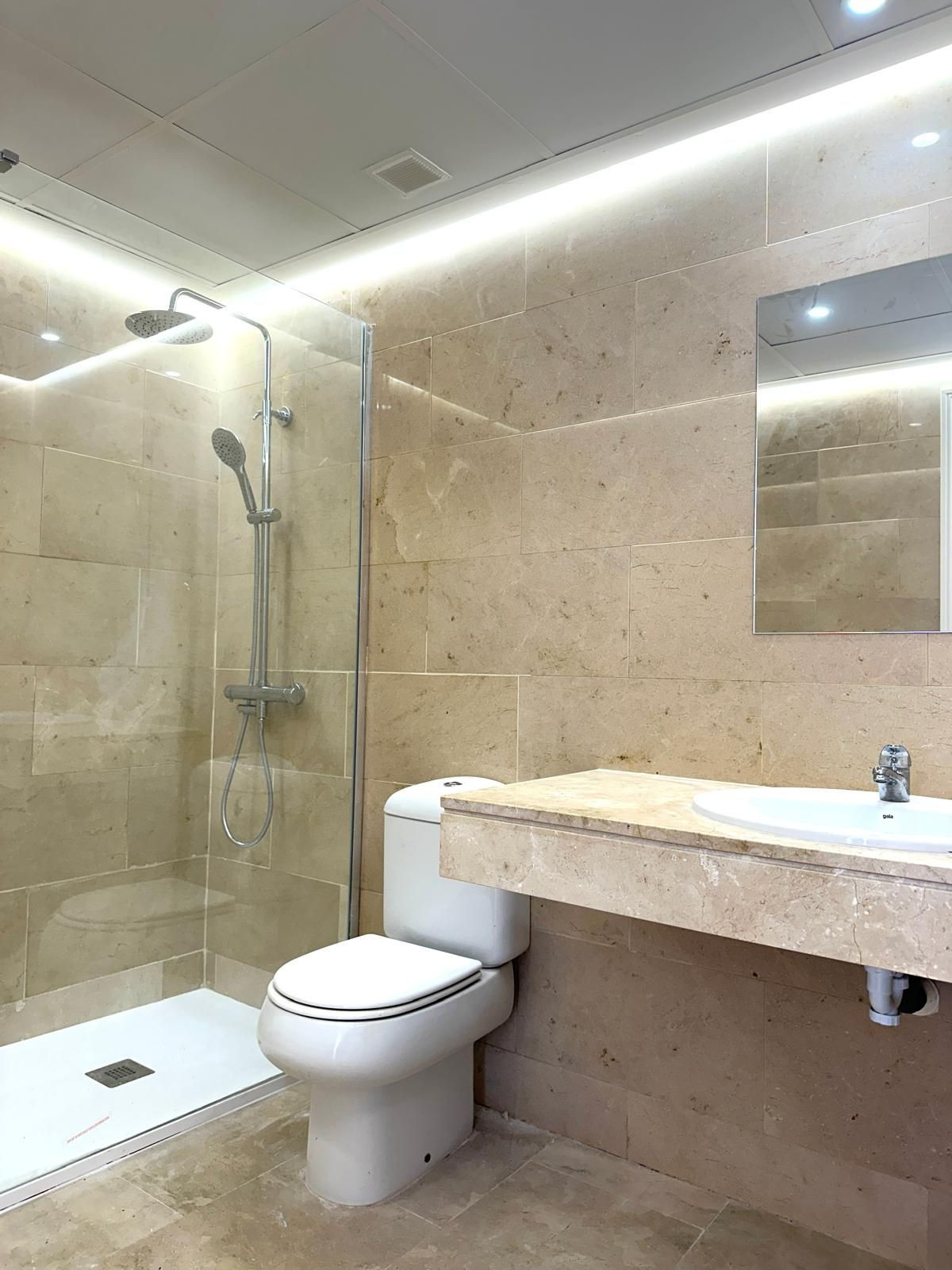 3 Bed Apartment for sale in La Duquesa Costa Del Sol, Málaga, Spain