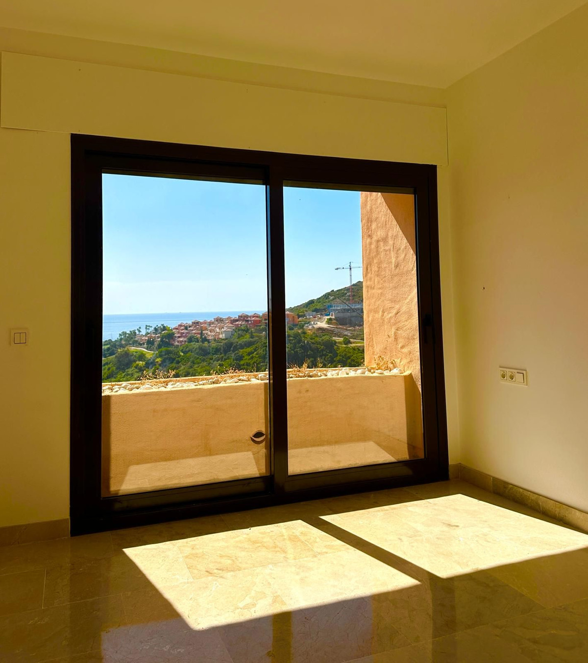 3 Bed Apartment for sale in La Duquesa Costa Del Sol, Málaga, Spain