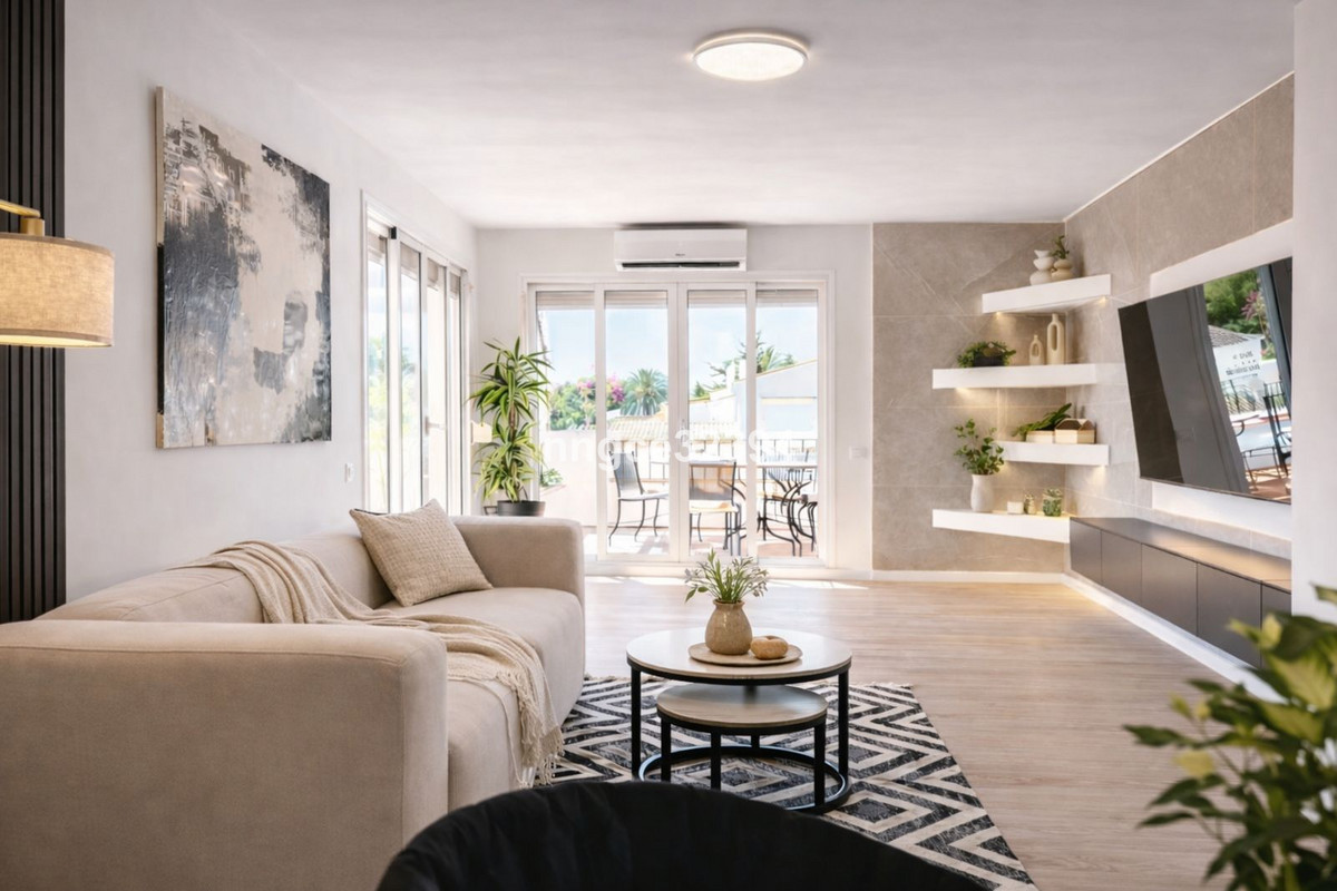 3 Bed Apartment for sale in El Paraiso Costa Del Sol, Málaga, Spain