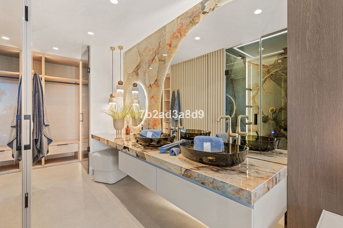 3 Bed Apartment for sale in New Golden Mile Costa Del Sol, Málaga, Spain