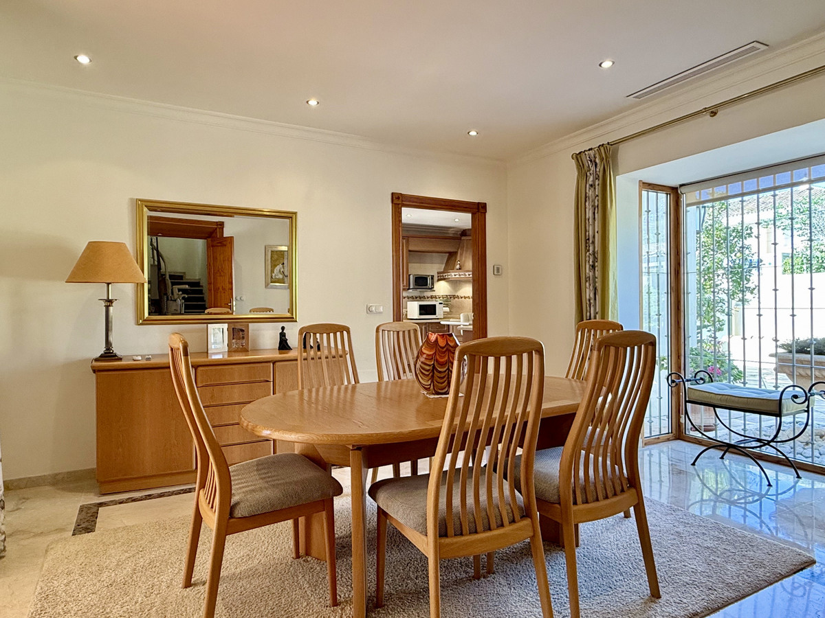 4 Bed Townhouse for sale in Estepona Costa Del Sol, Málaga, Spain