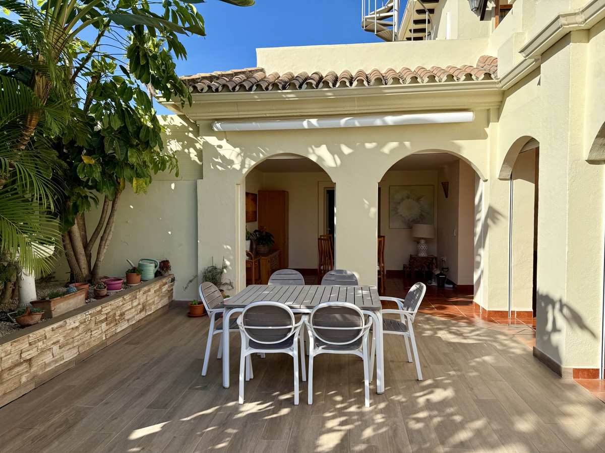4 Bed Townhouse for sale in Estepona Costa Del Sol, Málaga, Spain