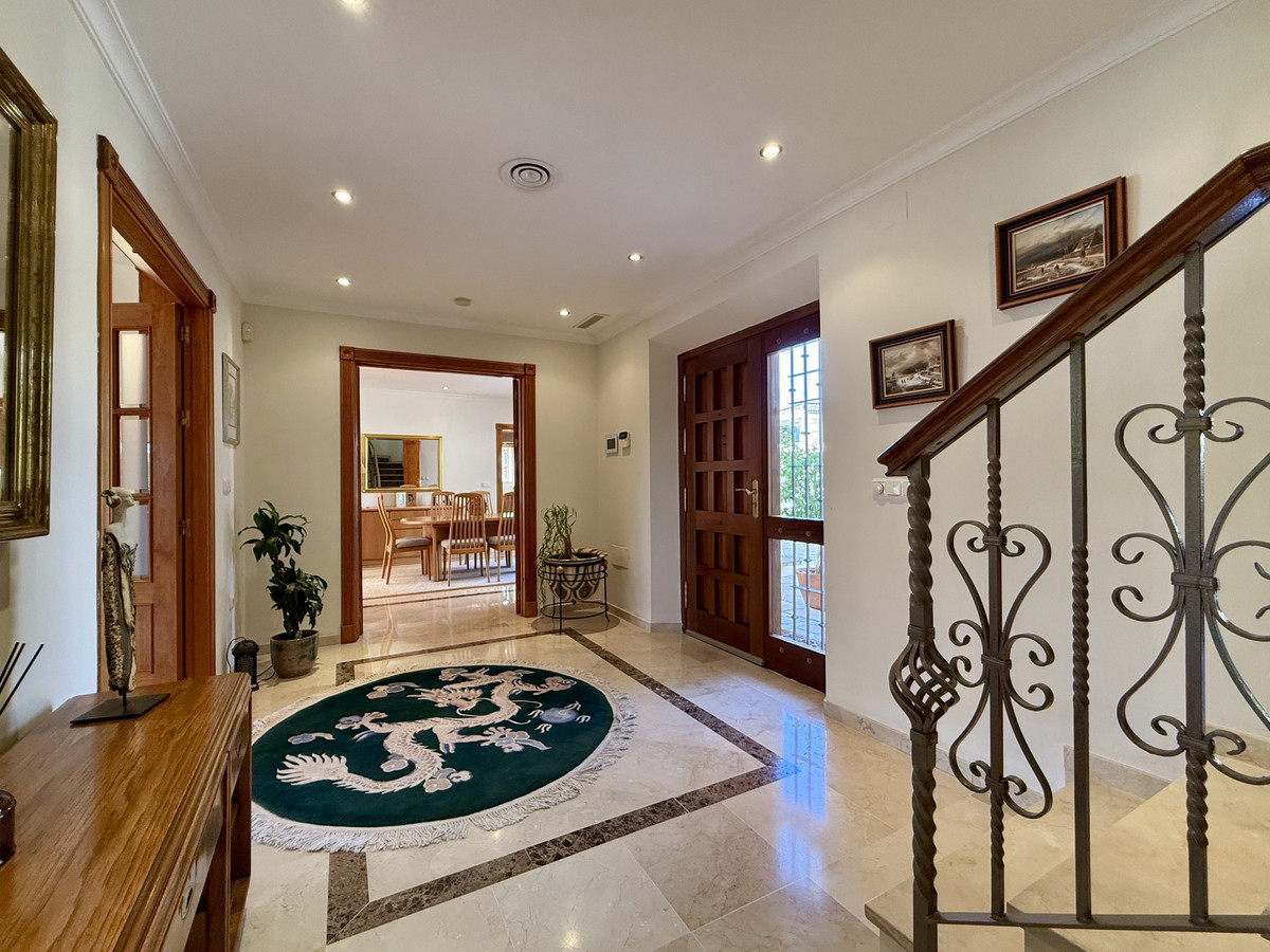 4 Bed Townhouse for sale in Estepona Costa Del Sol, Málaga, Spain