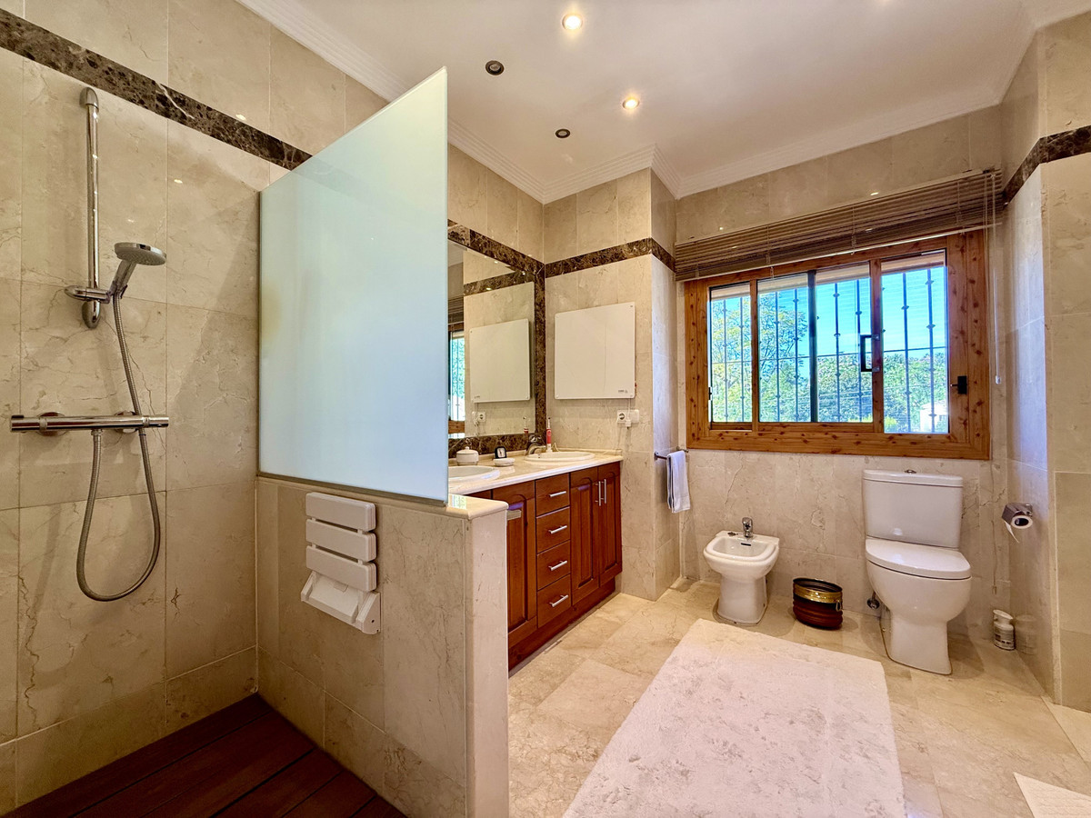 4 Bed Townhouse for sale in Estepona Costa Del Sol, Málaga, Spain