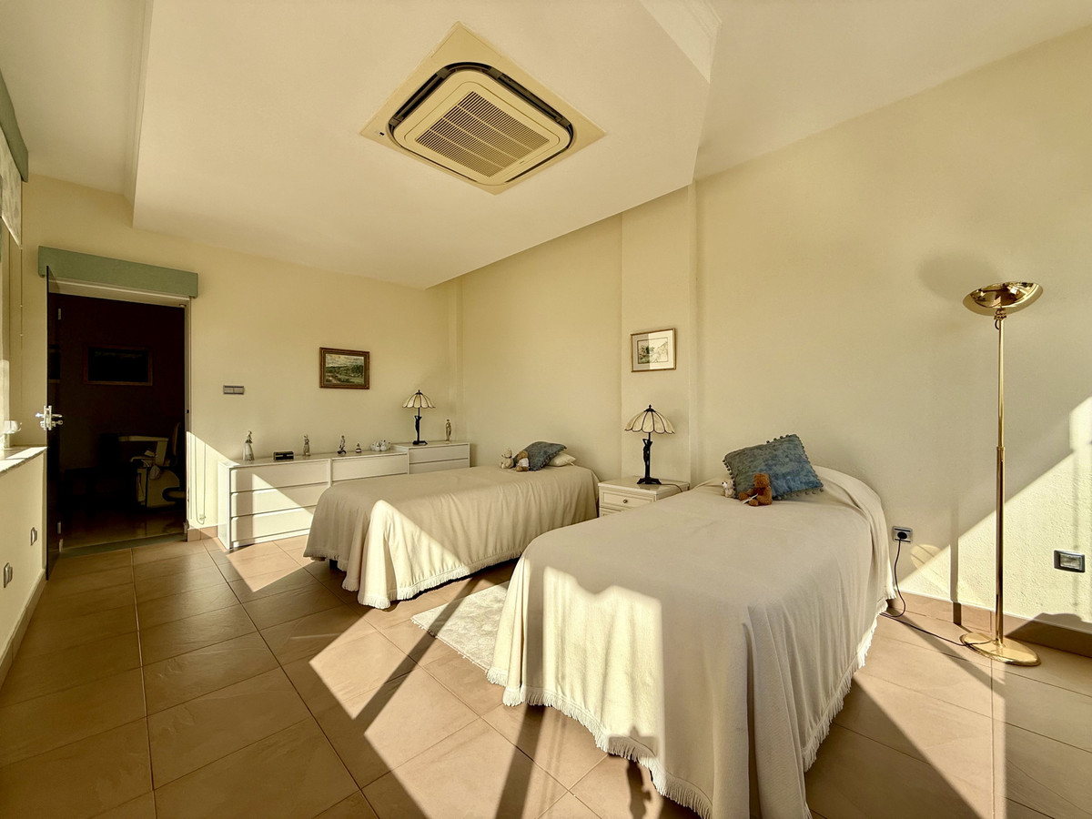 4 Bed Townhouse for sale in Estepona Costa Del Sol, Málaga, Spain