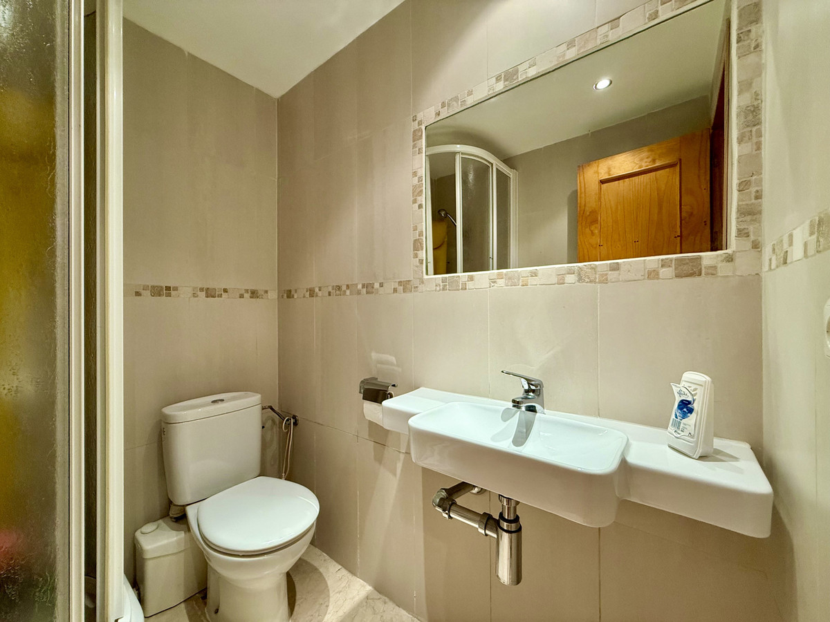 4 Bed Townhouse for sale in Estepona Costa Del Sol, Málaga, Spain