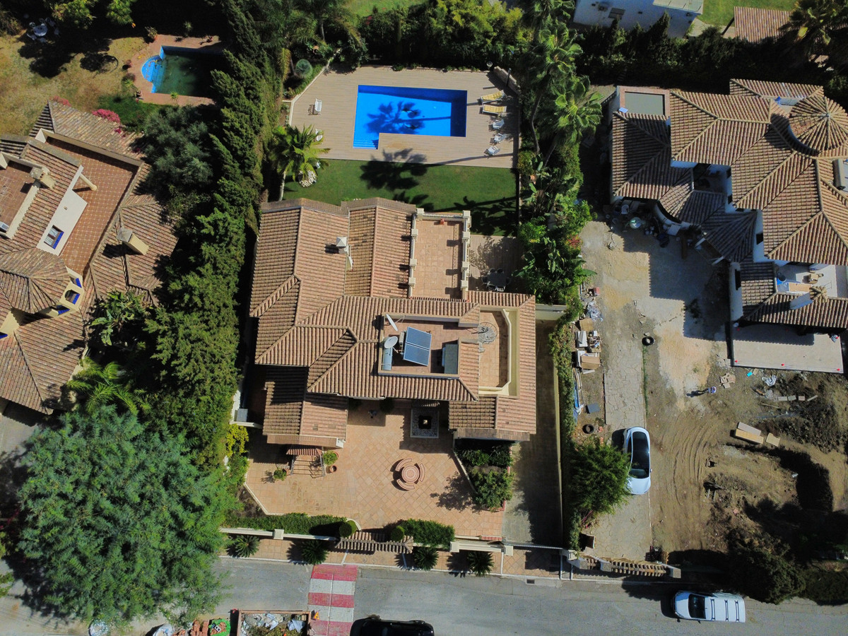 4 Bed Townhouse for sale in Estepona Costa Del Sol, Málaga, Spain