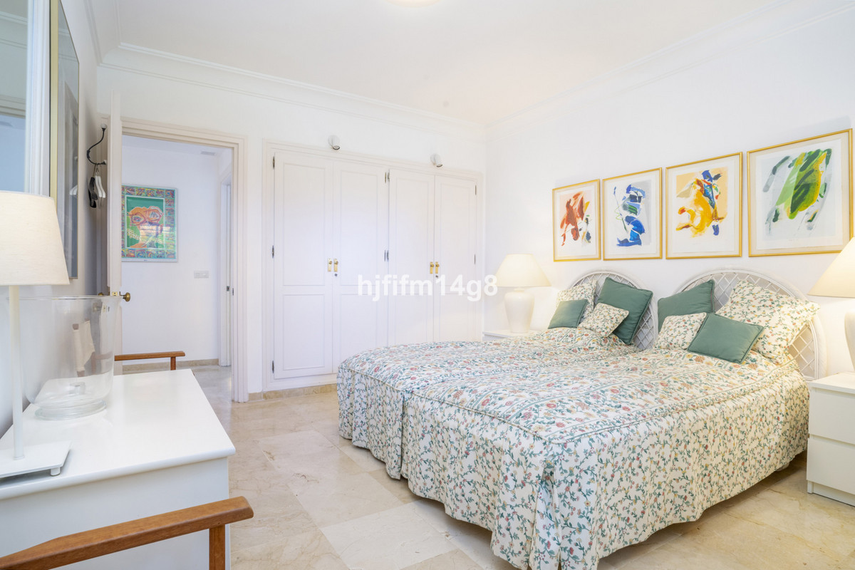 2 Bed Apartment for sale in Guadalmina Alta Costa Del Sol, Málaga, Spain