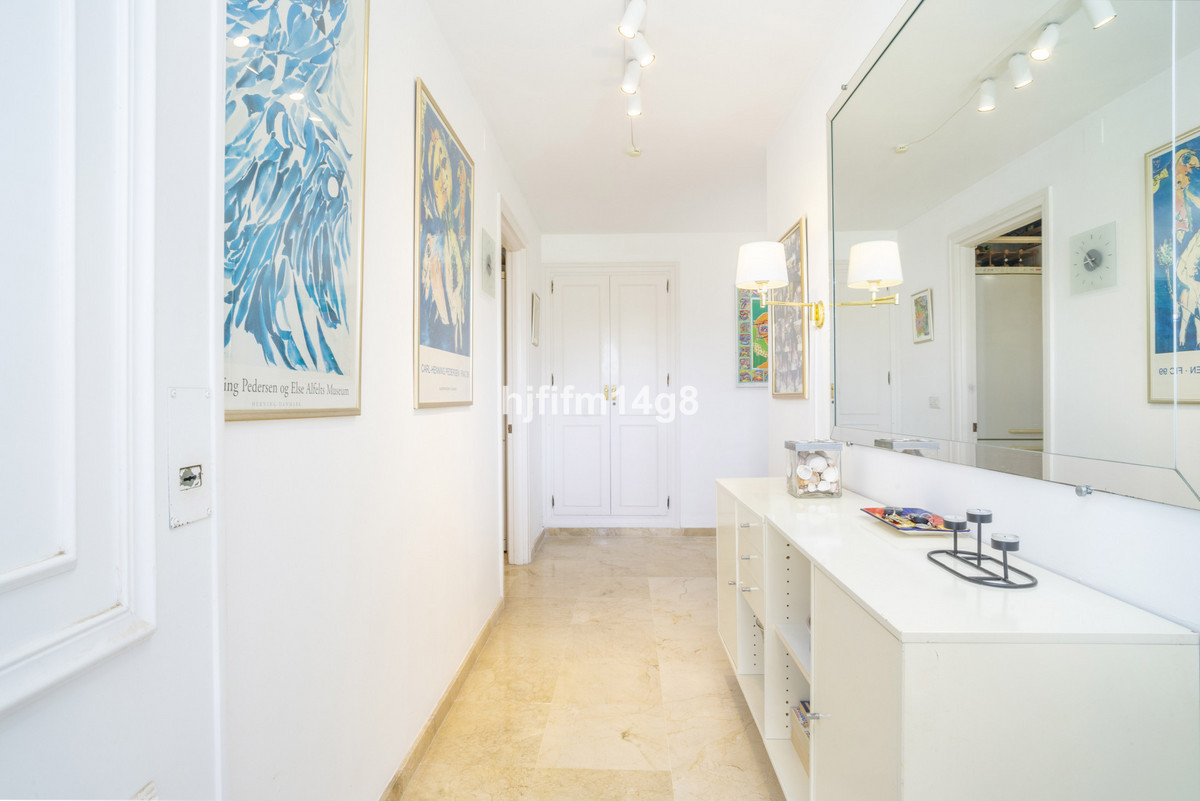 2 Bed Apartment for sale in Guadalmina Alta Costa Del Sol, Málaga, Spain