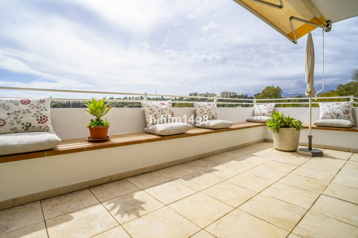 2 Bed Apartment for sale in Guadalmina Alta Costa Del Sol, Málaga, Spain