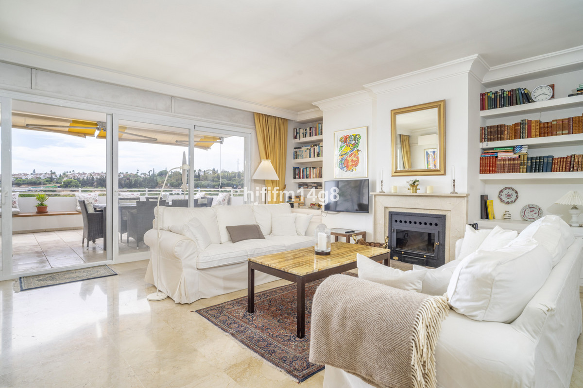 2 Bed Apartment for sale in Guadalmina Alta Costa Del Sol, Málaga, Spain