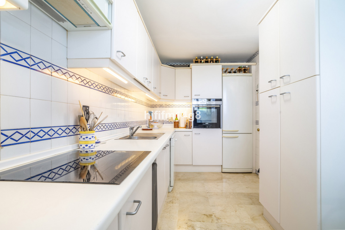 2 Bed Apartment for sale in Guadalmina Alta Costa Del Sol, Málaga, Spain