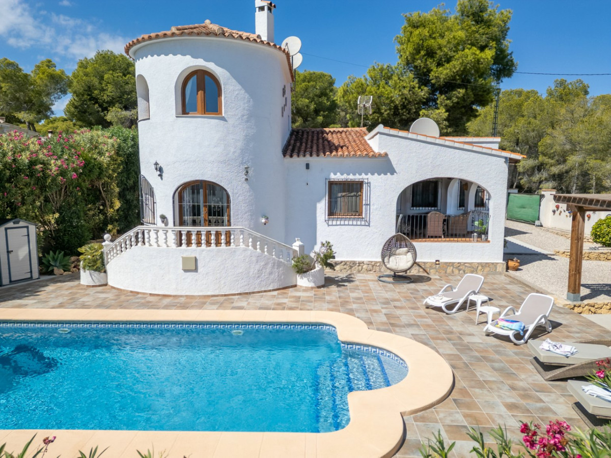 Se vende Villa - Chalet de 3 dormitorios en Costa Blanca, Alicante, España