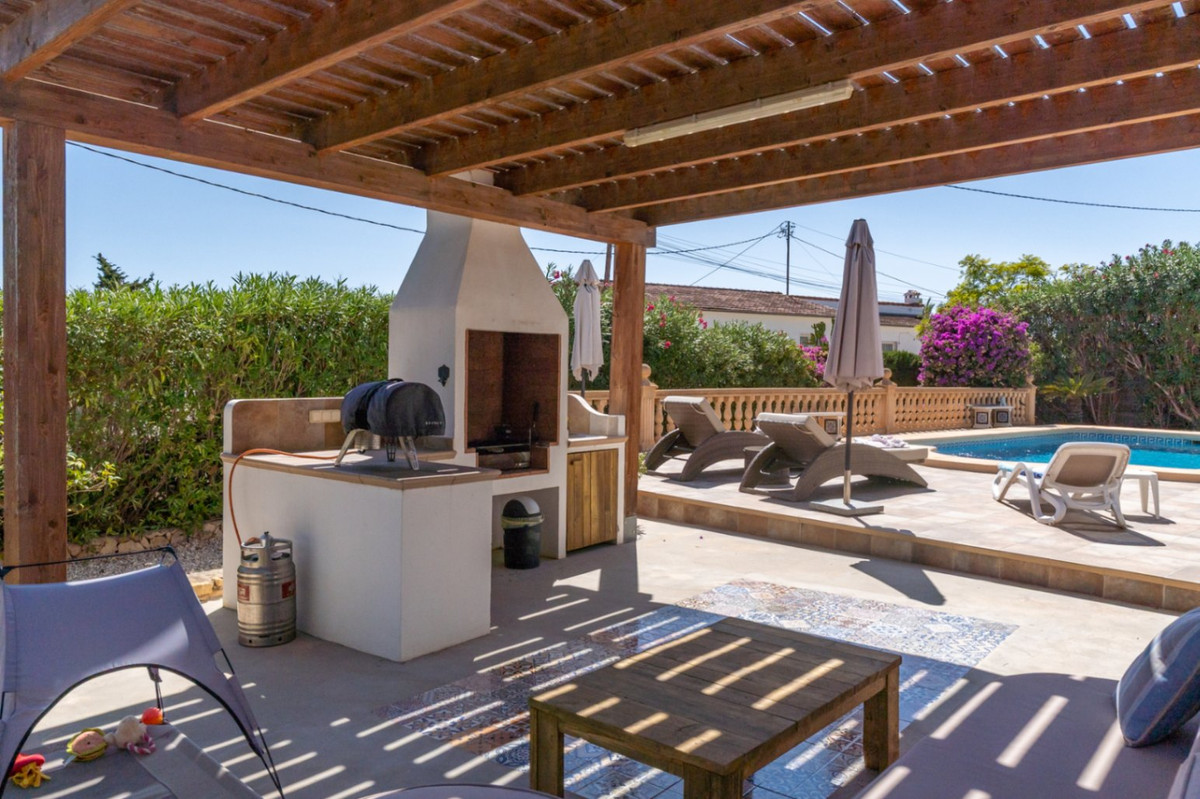 Se vende Villa - Chalet de 3 dormitorios en Costa Blanca, Alicante, España