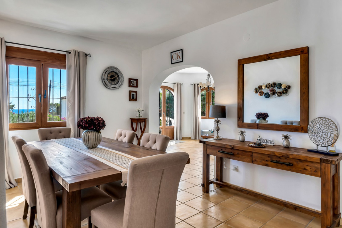 Se vende Villa - Chalet de 3 dormitorios en Costa Blanca, Alicante, España