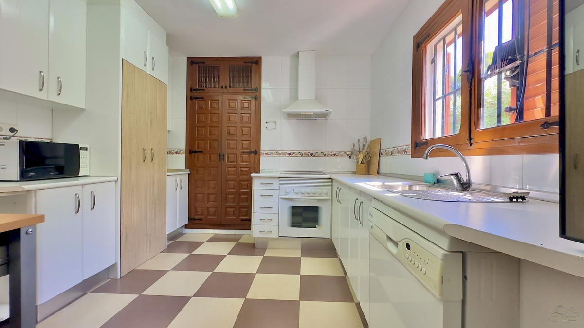 6 Bed Townhouse for sale in Javea Costa Blanca, Alicante, Spain