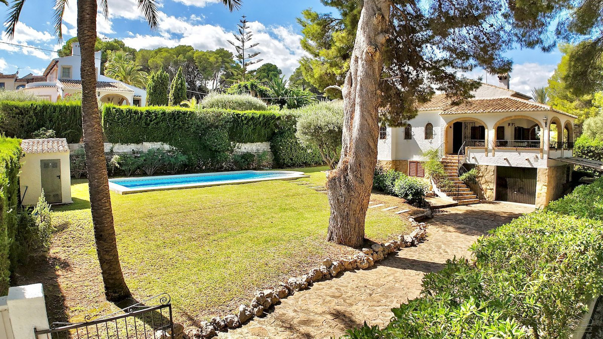 6 Bed Townhouse for sale in Javea Costa Blanca, Alicante, Spain