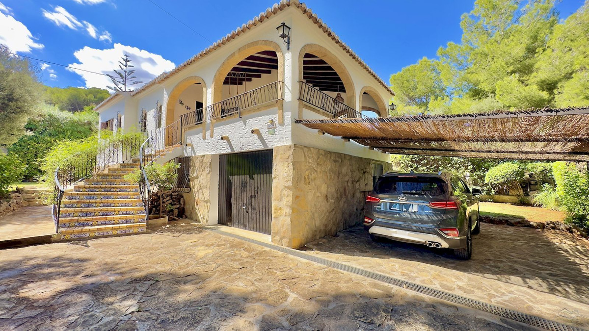 6 Bed Townhouse for sale in Javea Costa Blanca, Alicante, Spain