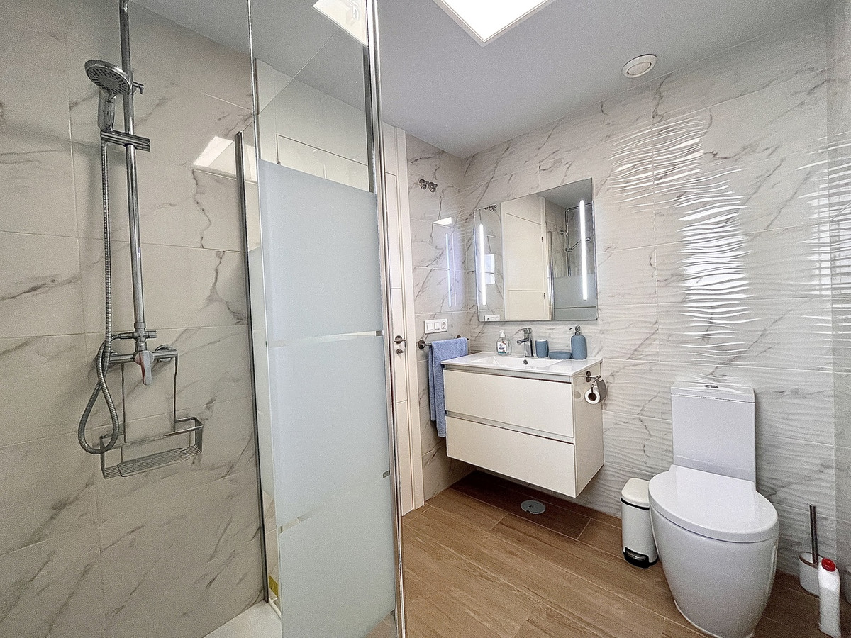 2 Bed Apartment for sale in Villamartin Costa Blanca, Alicante, Spain