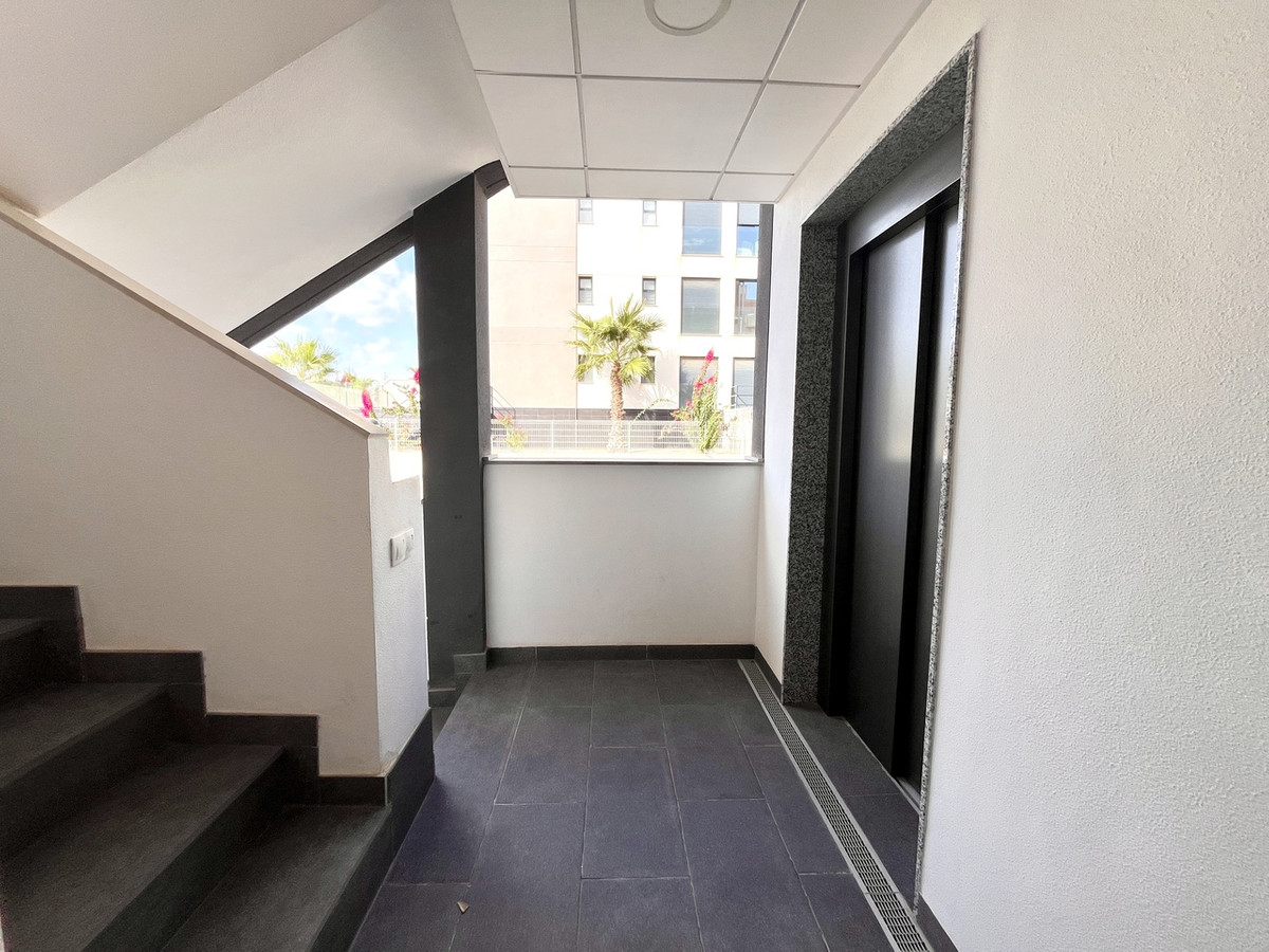 2 Bed Apartment for sale in Villamartin Costa Blanca, Alicante, Spain