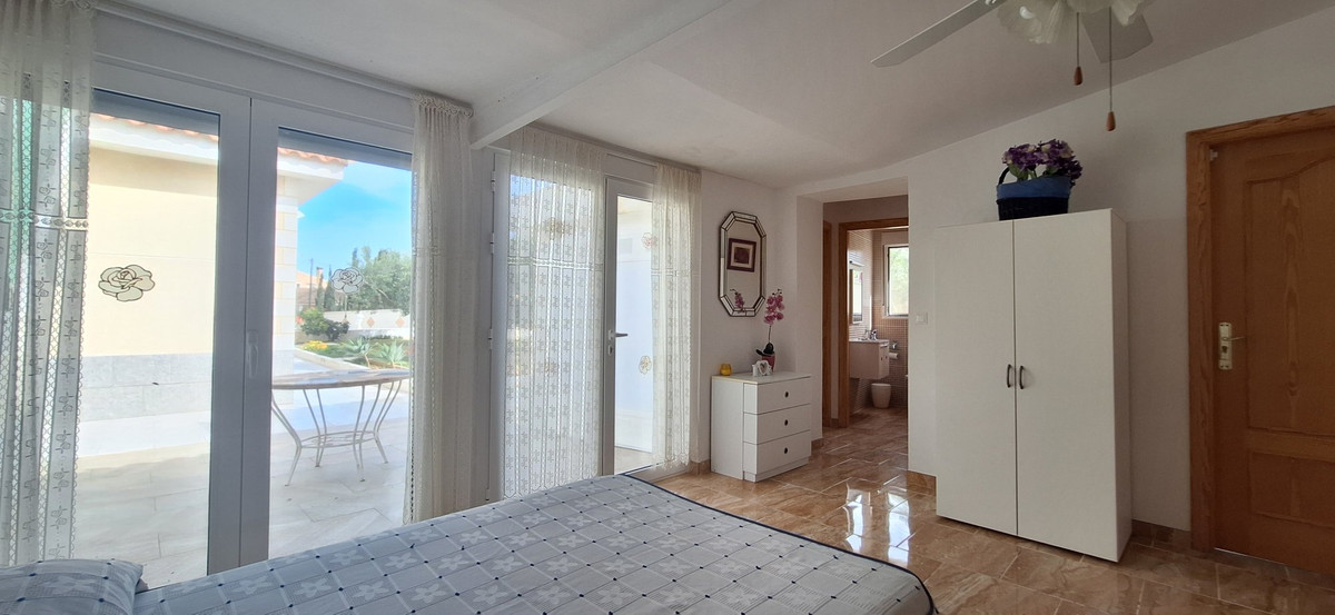 Se vende Villa - Chalet de 7 dormitorios en Costa Blanca, Alicante, España