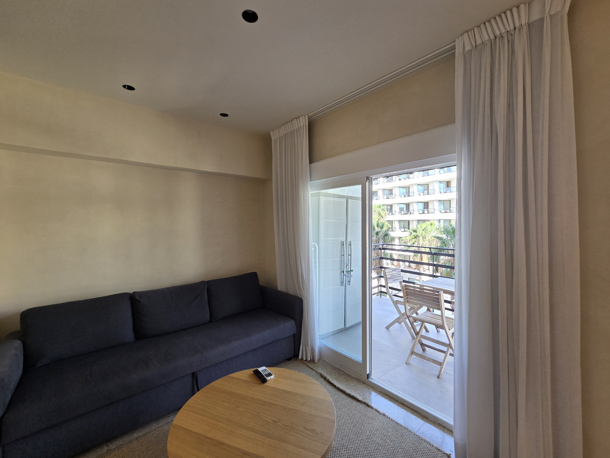 Se vende Apartamento Planta Media de 1 dormitorios en Costa Del Sol, Málaga, España