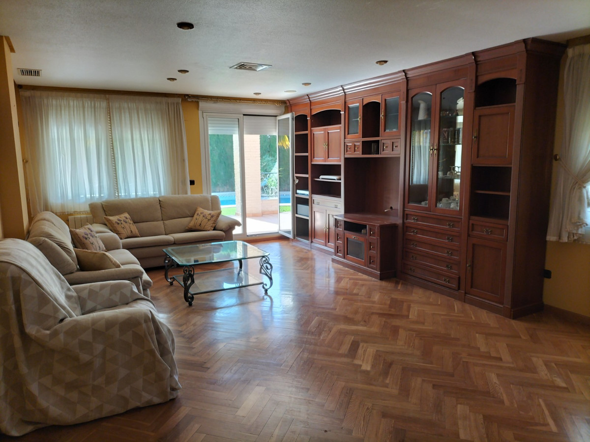 Se vende Villa - Chalet de 4 dormitorios en Costa Blanca, Alicante, España