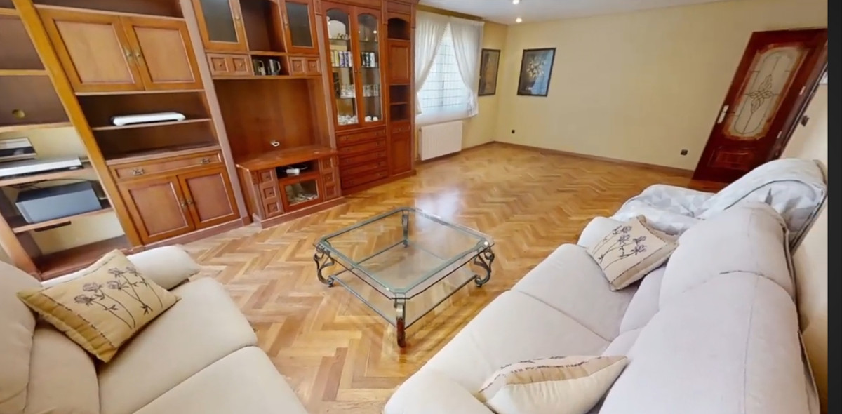 Se vende Villa - Chalet de 4 dormitorios en Costa Blanca, Alicante, España